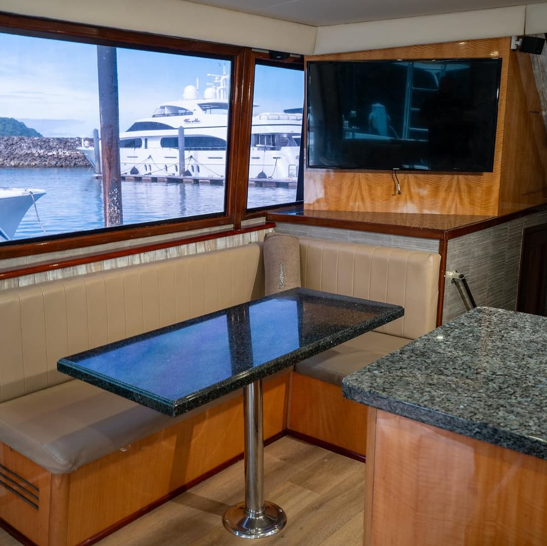 Scatterbrain – 52′ Hatteras Luxury