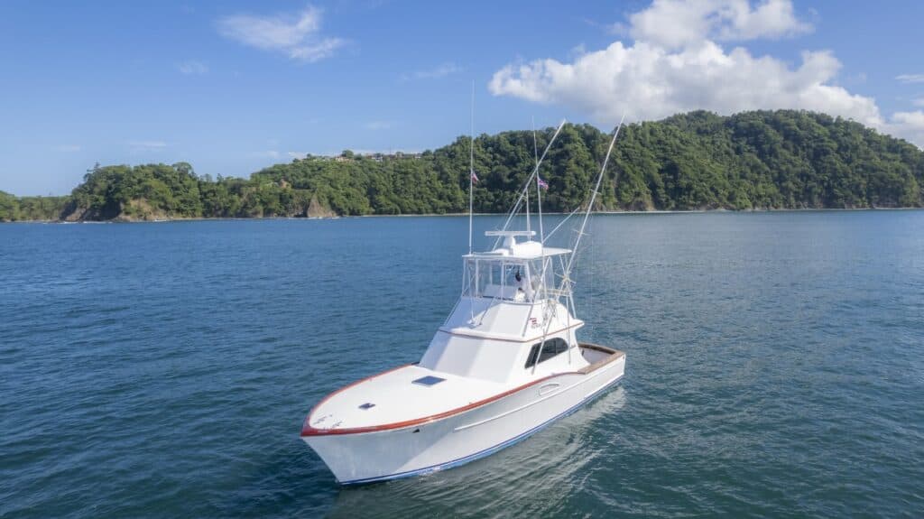 Spanish Fly – 42′ Maverick Sports Fisher